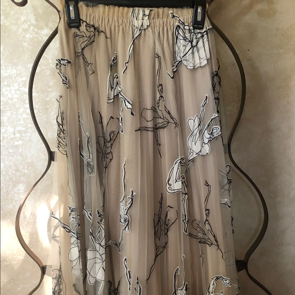 Anthropologie GORGEOUS maxi ballerinas shirt!! XS